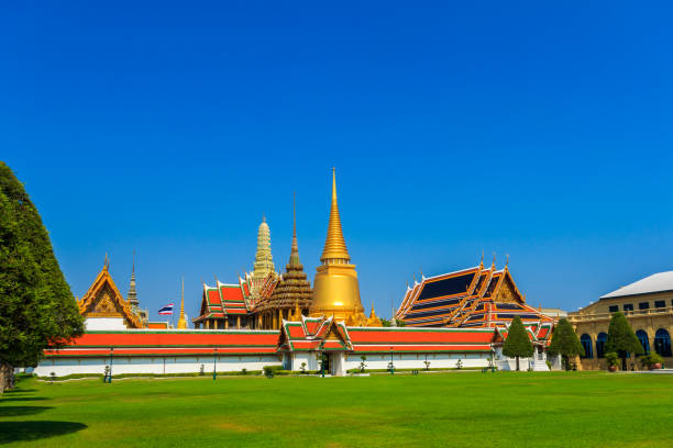 istock Wat Phra Kaew Ancient temple in bangkok Thailand 851874136
