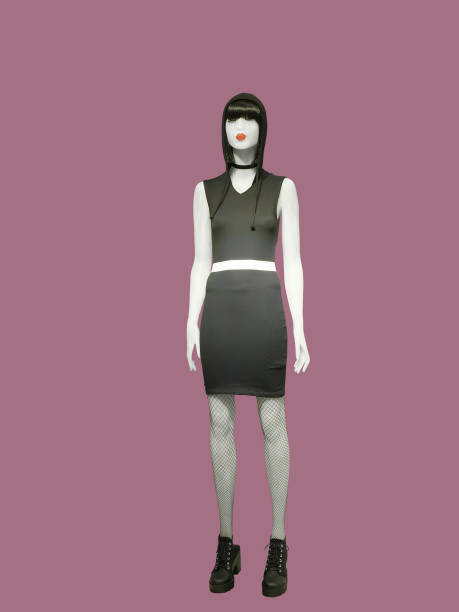 istock Full-length female mannequin 851884352