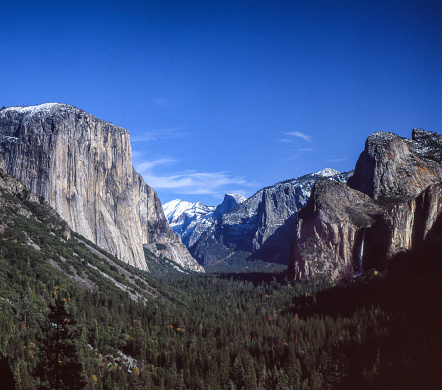 Autumn view of Yosemite Valley from Inspiration Point.
