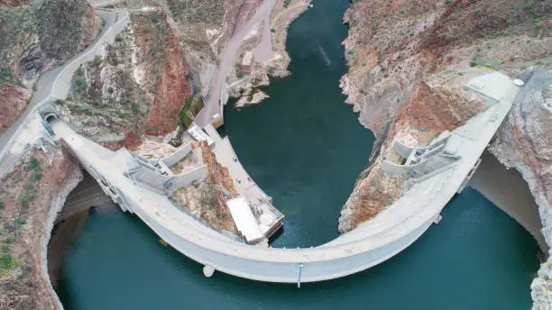 A hydroelectric dam in the desert, Roosevelt Dam serves millions of people in Arizona's metropolitan areas. Built in 1911, the dam is operated by the Salt River Project.