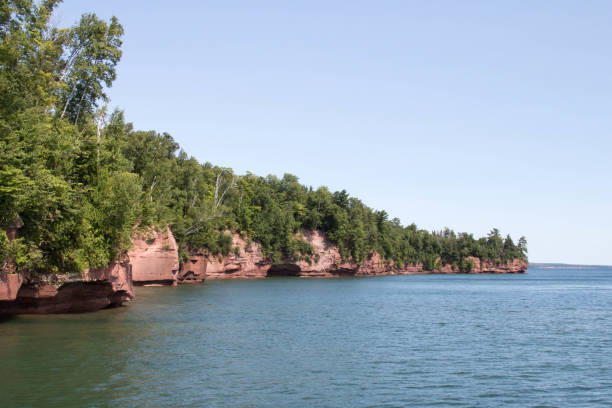 istock Shoreline on an Apostle Island in Lake Superior 851940800