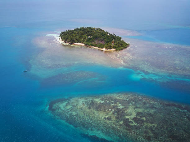 istock Vacation in tropical island 851951444