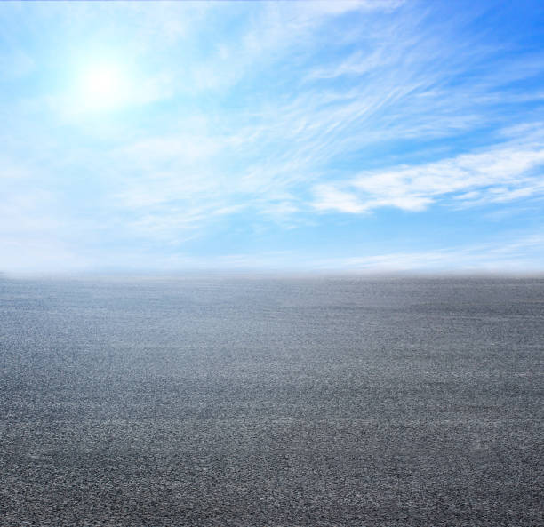 istock Flat road and sunny sky, transportation industry 851972412
