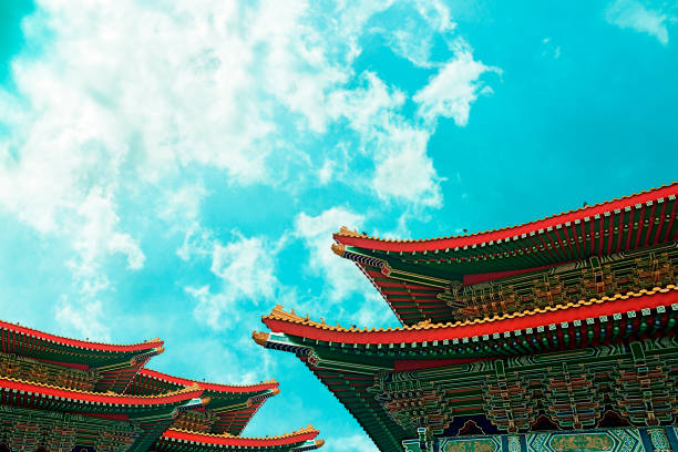 istock Unique architectural style of the Chinese building 851972598