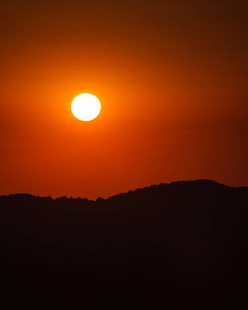 istock Vivid and Majestic Sunset 852022580