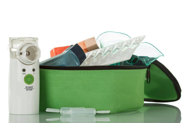 istock Set of items for inhalation on white 852106730