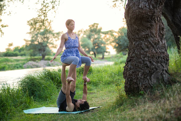 istock Acro yoga in nature 852111590