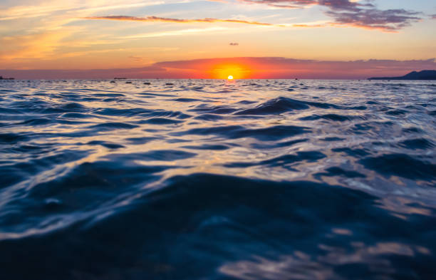 istock Amazing sea sunset, the sun, waves, clouds 852204012