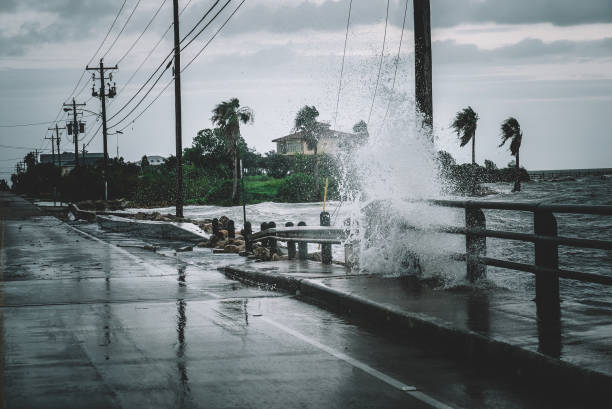 översvämmade gatorna i houston texas - kustlinje bildbanksfoton och bilder