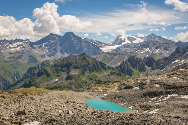 istock Hiking around Swiss lakes and mountains 852475582