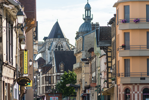 historic buildings in troyes