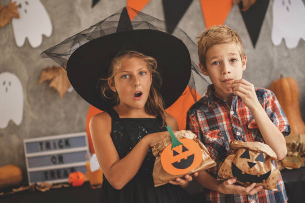 istock Children after trick or treating 852785076