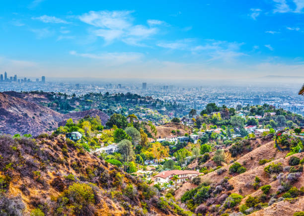 istock Beachwood canyon on a clear day 852809384