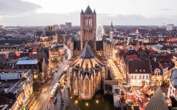 ゲント市夕日。 - ghent ストックフォトと画像