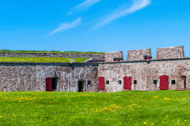 fortaleza de louisbourg national historic site - louisbourg fotografías e imágenes de stock