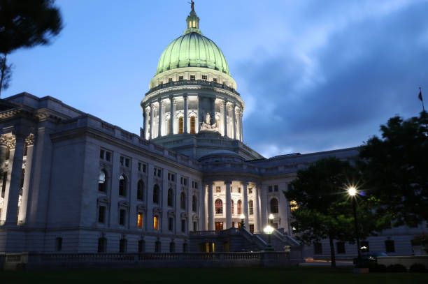 budynek kapitolu - wisconsin state capitol zdjęcia i obrazy z banku zdjęć