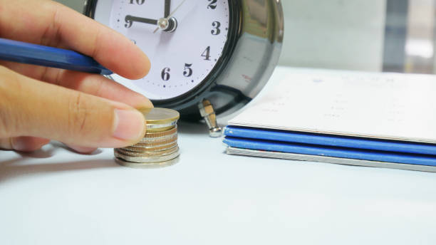istock Close up vintage clock with calendar.planning concept. 853045362