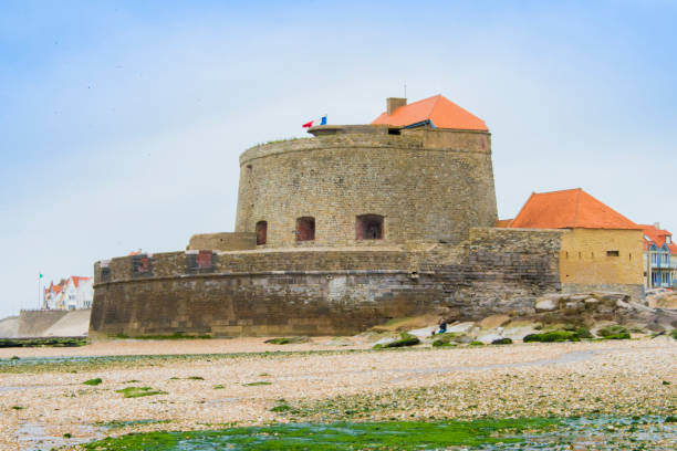 istock Napoleonic fort of Ambleteuse, Word War 2 fortifications 853155518