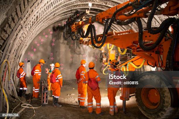 Tunnel Piperoof Verfugen Stockfoto und mehr Bilder von Bergbau - Bergbau, Tunnel, U-Bahn