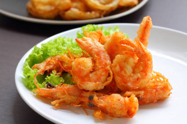 istock Shrimp  fried with tempura flour. 853189918