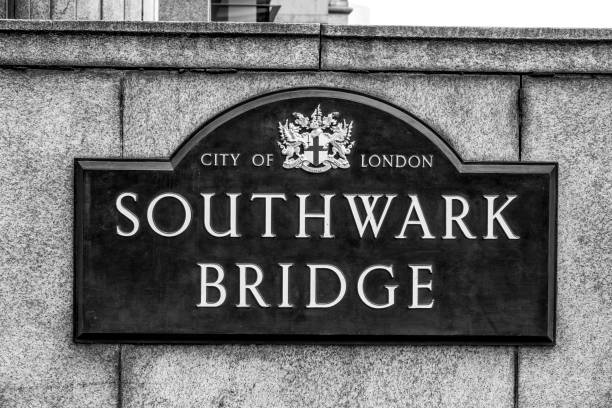 istock Street sign Southwark Bridge SE1 853242448