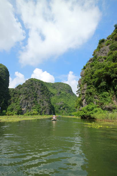 istock Tam coc in Ninh Binh, Vietnam 853307600