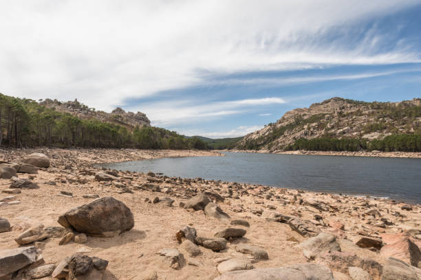 istock Lac de l'Ospedale in southern Corsica 853318640