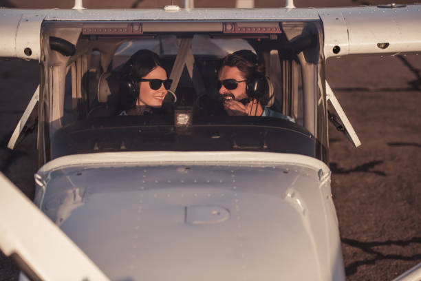 istock Couple in aircraft 853329134