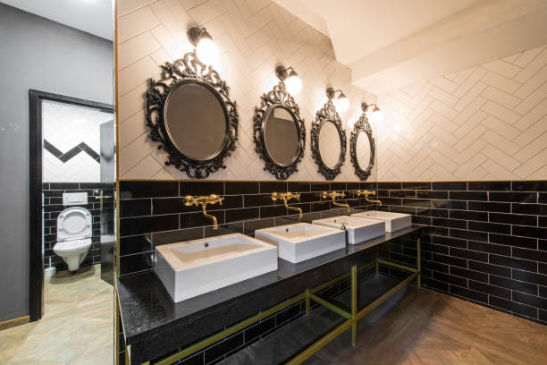istock Luxury decorated toilet in modern hotel interior 853382424