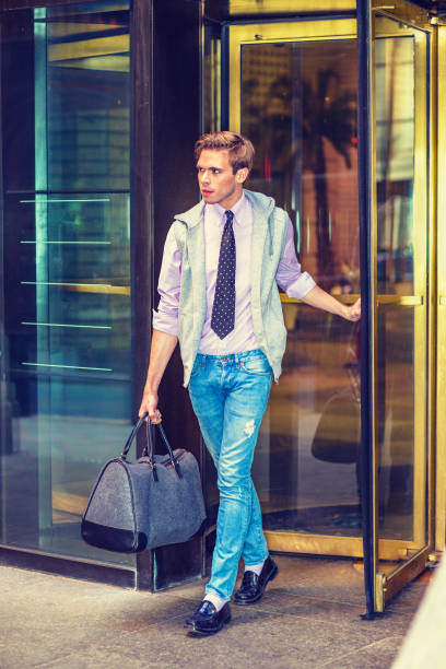 istock Man Traveling in New York. 853532566