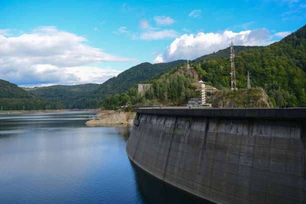 istock Vidraru lake, Romania 853554198