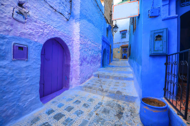 istock Blue door in Blue city Chefchaouen 853579718
