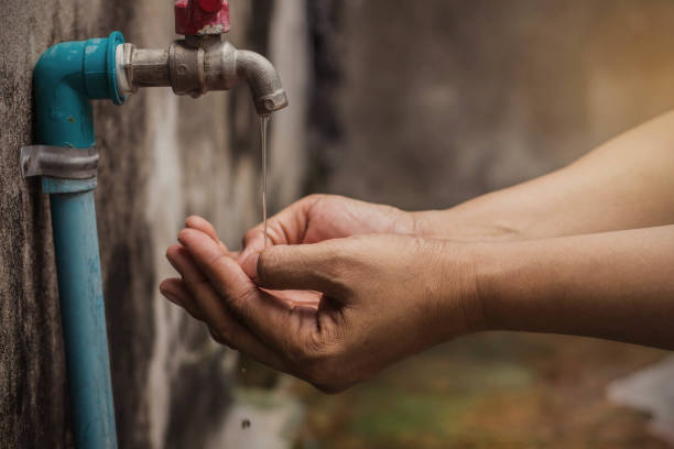 istock Hands of water from faucets 853824078