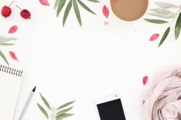 istock Lifestyle workplace, floral pattern with ladies' things, round frame 853825250