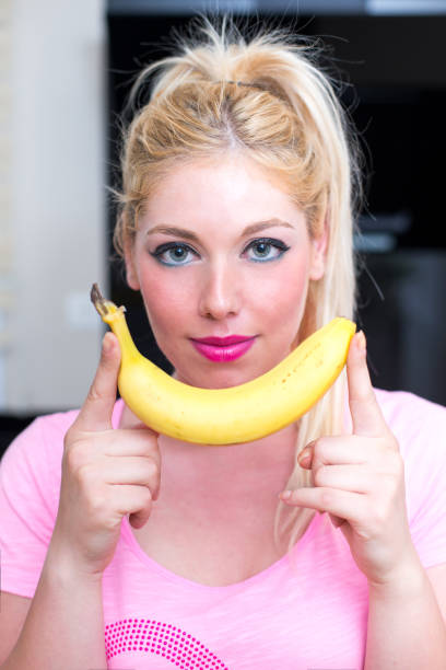 istock Pretty Woman in the kitchen 853868628