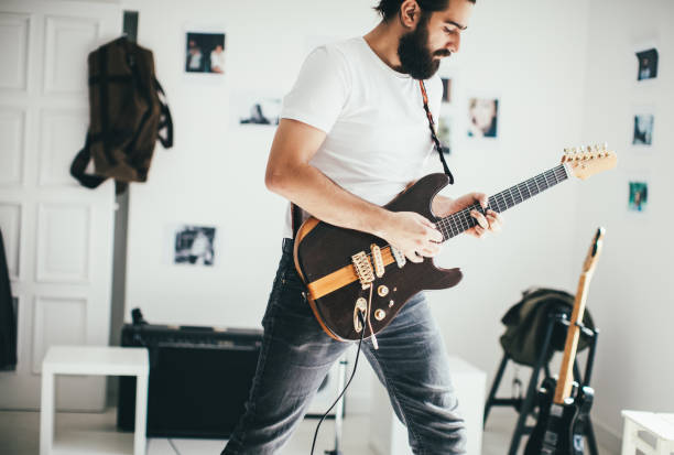 istock Hearing the music, honing the mind... 853882168