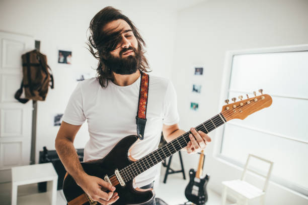 istock Hearing the music, honing the mind... 853883048