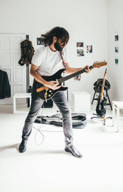 istock Hearing the music, honing the mind... 853883482
