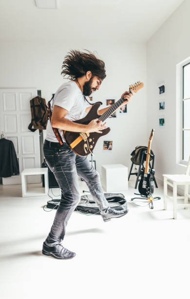 istock Hearing the music, honing the mind... 853883784