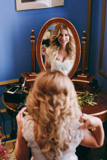 istock Bride is preparing for the wedding day in the morning 853899370
