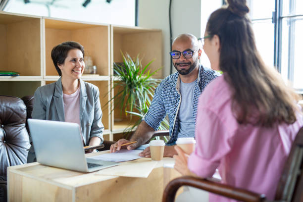 istock Employment of creative specialist 853955628