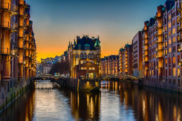 istock Wasserschloss Hamburg 853959638