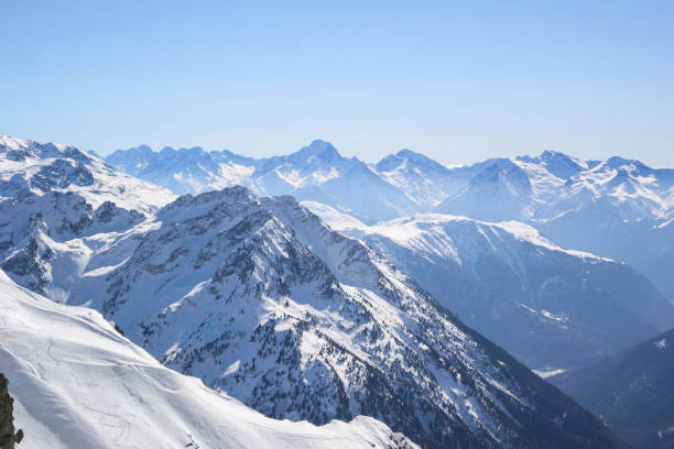 winter-berglandschaft - blue european alps sky mountain stock-fotos und bilder