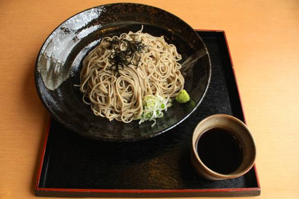 soba noodles with shallot and wasabi - close to food and drink yummy food imagens e fotografias de stock