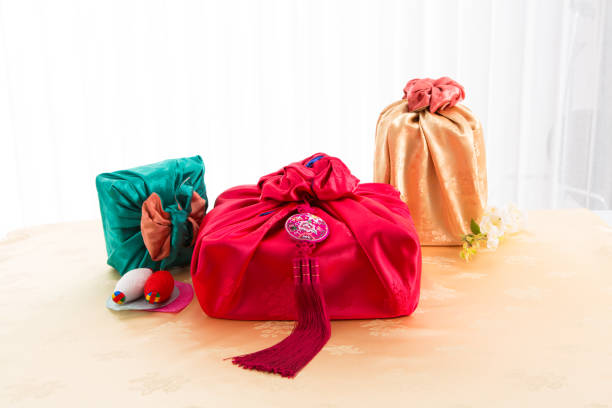 istock Korean traditional gift and colorful silk 854254342