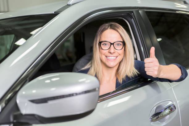 istock Customer in the garage with repair car 854449988
