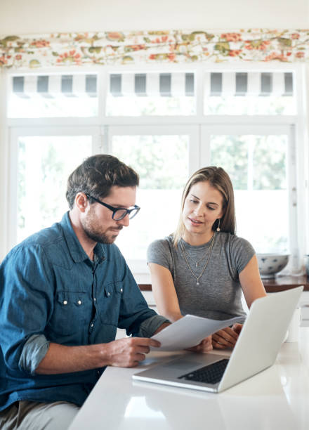 istock Building a solid budget to manage their money 854450304