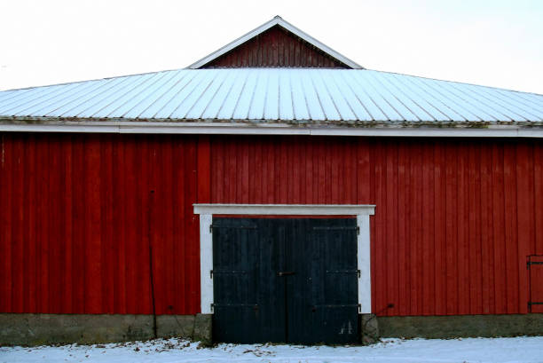 istock Wooden outbuilding 854469770