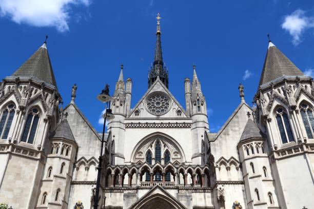 istock Royal Courts of Justice 854566384