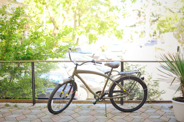 istock Vintage khaki bike 855008098